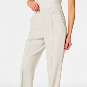 Spanx XL 
parchment color 
Carefree, crêpe, trouser no-show coverage